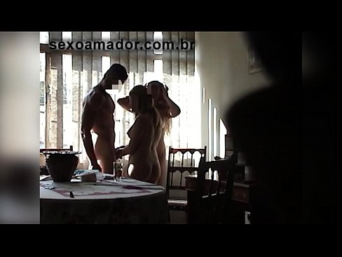 ❤️ Tugann cairde gnéis cuireadh d'fhear ollmhór agus do thriúr in éineacht leis ️❌ Super sex ag ga.porn-evooli.ru ❤
